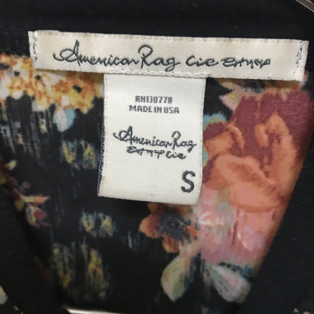 Chiffon Jacket - Picture 2 of 2